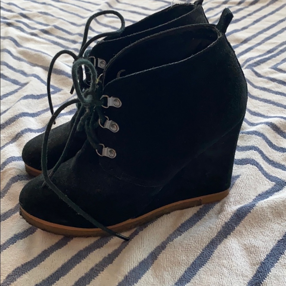 Steve Madden Black Suede Wedge Boot